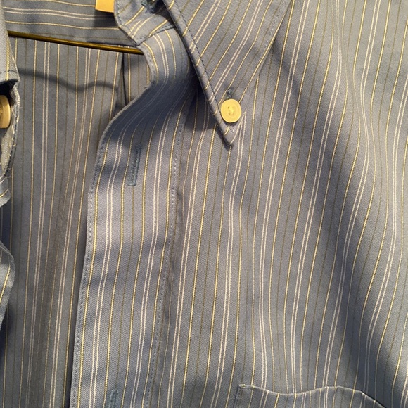 Eddie Bauer blue-striped button down collar shirt - Picture 3 of 7